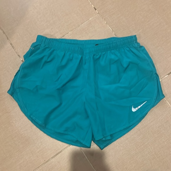3 shorts bundle - Picture 6 of 7